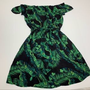 NWT GUESS Palm Leaf Dress with Waist Tie